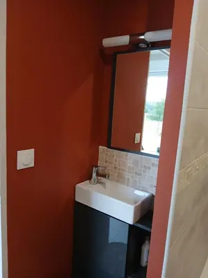 Salle de bains dans l'établissement la chambrée