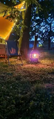 Jardin de l'établissement Cabane à la belle étoile