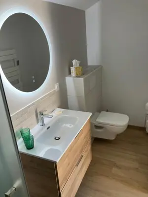 Salle de bains dans l'établissement Les3Jchambresdhotes