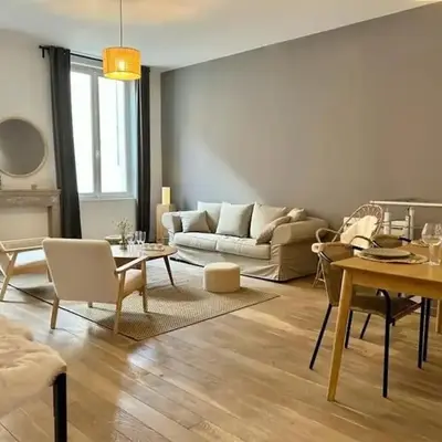 Chic 4 personnes Hypercentre 5 Minutes Avenue De Champagne