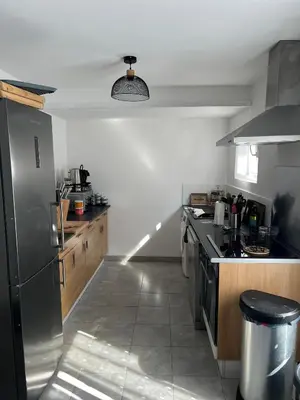 Cuisine ou kitchenette dans l'établissement Maison dans le vignoble à proximité de Reims