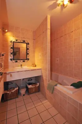 Salle de bains dans l'établissement La p'tite Boulonne