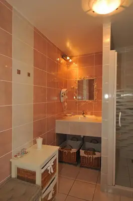 Salle de bains dans l'établissement La p'tite Boulonne