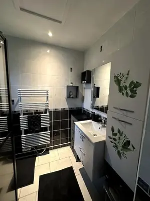Cuisine ou kitchenette dans l'établissement Belle maison à la campagne
