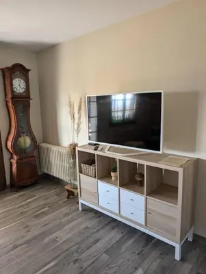 Télévision ou salle de divertissement dans l'établissement Maison Chez Papy Chapeau 4 étoiles