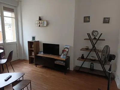 Télévision ou salle de divertissement dans l'établissement Appartement Diamant 2 pers - L'Artdu'Net -