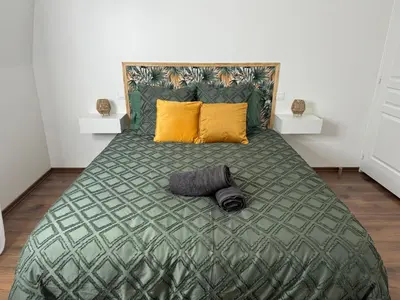 Un ou plusieurs lits dans un hébergement de l'établissement Nest in Heart of Épernay