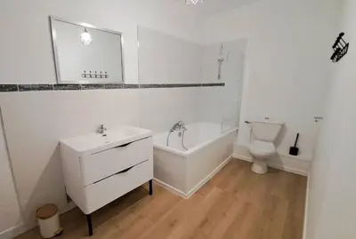 Salle de bains dans l'établissement Aurora