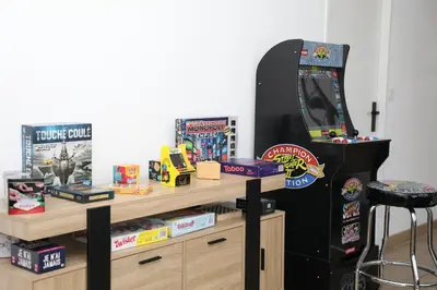 Salle de jeux dans l'établissement La suite Gaming - Suite 8 personnes