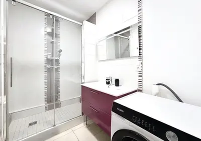 Salle de bains dans l'établissement Le 24 appart rez-de-chaussée hyper-centre avec place de parking