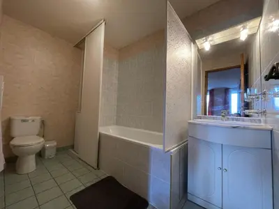 Salle de bains dans l'établissement Voyelles