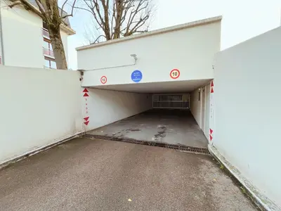 Plan de l'établissement Le Petit Margny - 8mn de la gare, place de parking sécurisée - Your Sweet Loc