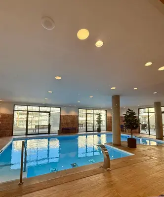 Piscine de l'établissement Résidence Montana Reims Tinqueux ou située à proximité