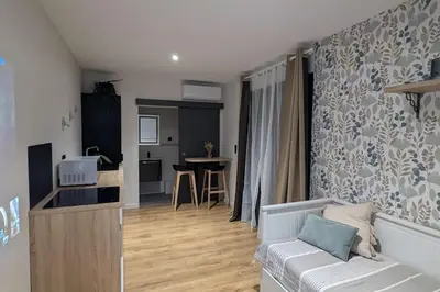 Cuisine ou kitchenette dans l'établissement Jupiter Tiny House