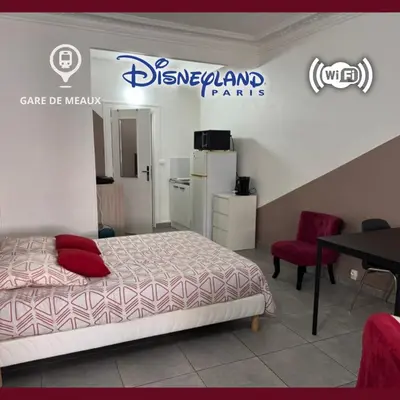 Un ou plusieurs lits dans un hébergement de l'établissement Studio SN1 - Centre-Ville Meaux - Proche Disneyland