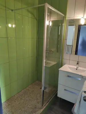 Salle de bains dans l'établissement Centre Bol Vert
