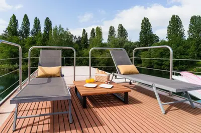 Balcon ou terrasse dans l'établissement L'Escale Royale La Ferté-sous-Jouarre Marne Meaux