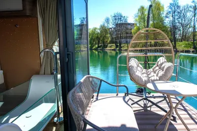 Piscine de l'établissement L'Escale Royale La Ferté-sous-Jouarre Marne Meaux ou située à proximité