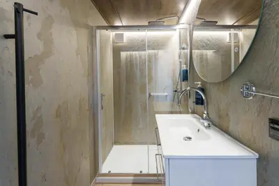 Salle de bains dans l'établissement L'Escale Royale La Ferté-sous-Jouarre Marne Meaux