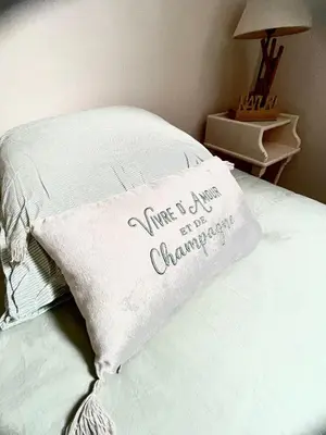 Un ou plusieurs lits dans un hébergement de l'établissement Le Lodge Champenois