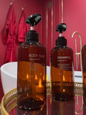 Plan de l'établissement Le boudoir rouge - Loveroom luxueuse pour couples