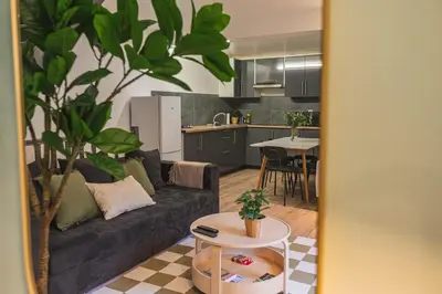 Cuisine ou kitchenette dans l'établissement Le Pastel - 10 couchages - proche Cathédrale