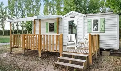 Jardin de l'établissement Camping Le Chêne Gris