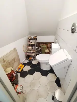 Salle de bains dans l'établissement Appartement cœur de ville, studio artistique