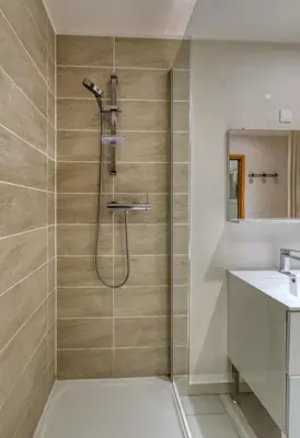 Salle de bains dans l'établissement Le Margnotin