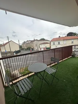 Balcon ou terrasse dans l'établissement Appartement Châlons en champagne
