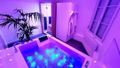 Plan de l'établissement Appart SPA 80m2 avec terrasse balcon jacuzzi et sauna privatif en hyper centre Place Drouet d'Erlon