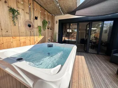 Plan de l'établissement L échappée Rémoise, jacuzzi proche caves champagne