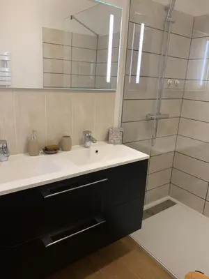 Salle de bains dans l'établissement Le mirondel