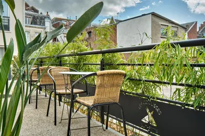 Jardin de l'établissement The Originals Boutique, Hôtel 3 étoiles Les Coulisses du Théâtre, Saint-Quentin