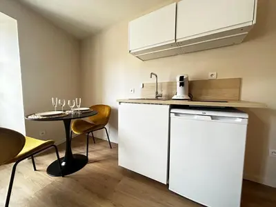 Cuisine ou kitchenette dans l'établissement E5 Reton T2 chic et confortable au coeur d Epernay