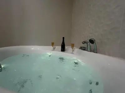 Plan de l'établissement E1 Reton magnifique T3 RDC terrasse et jacuzzi