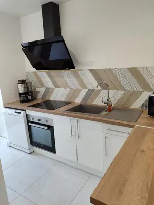 Cuisine ou kitchenette dans l'établissement Le Relais
