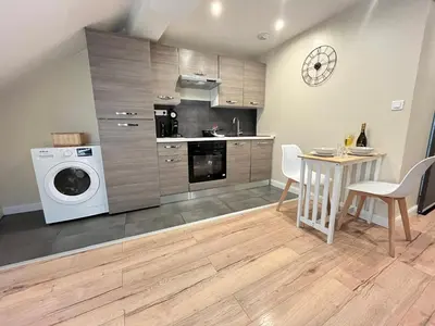 Cuisine ou kitchenette dans l'établissement Danton confortable chaleureux proche centre-ville