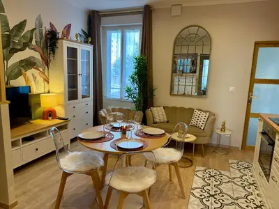 Coin salon dans l'établissement L Écrin Rémois