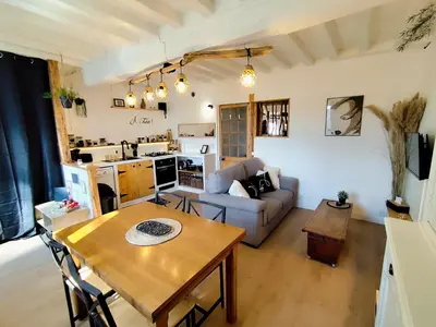 Cuisine ou kitchenette dans l'établissement Maison au calme proche A4 Disney Petit déjeuner possible
