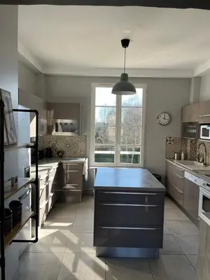 Cuisine ou kitchenette dans l'établissement Appartement de la Diane