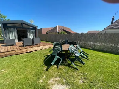 Jardin de l'établissement Chalet Bois