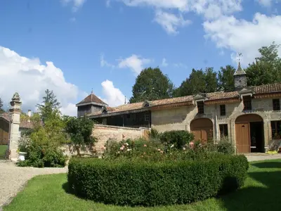 Jardin de l'établissement Nettancourt Family Stay