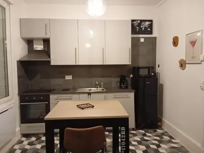 Cuisine ou kitchenette dans l'établissement la loge sparnacienne