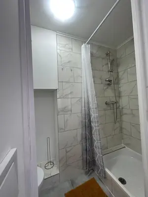 Salle de bains dans l'établissement Le clos du 4