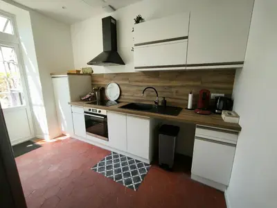 Cuisine ou kitchenette dans l'établissement Gîte Champagne Philippe Moutardier - Chambre Hotte