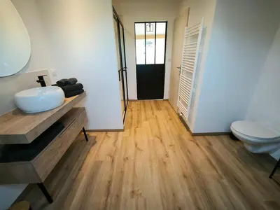 Salle de bains dans l'établissement Gîte Champagne Philippe Moutardier - Chambre Réserve