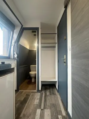 Salle de bains dans l'établissement California
