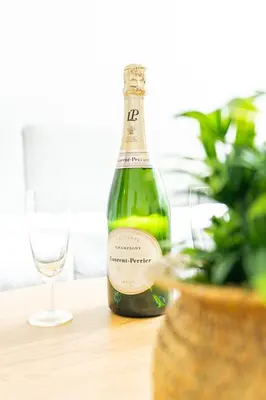 Boissons dans l'établissement Le Châlons Cosy T2 calme