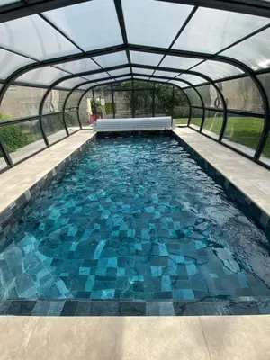 Piscine de l'établissement maison au calme avec piscine chauffée ou située à proximité